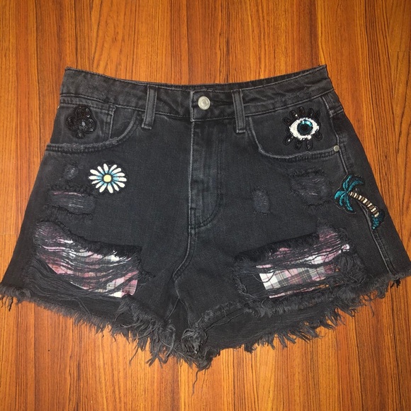 Zara Distressed Patch Black Denim Jean Shorts 2 - Picture 1 of 10